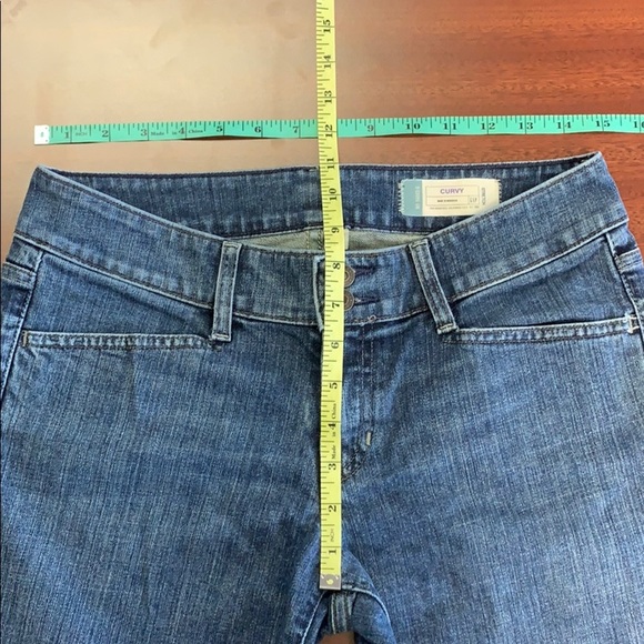 Gap stretch curvy jeans with flapsd - Picture 3 of 10